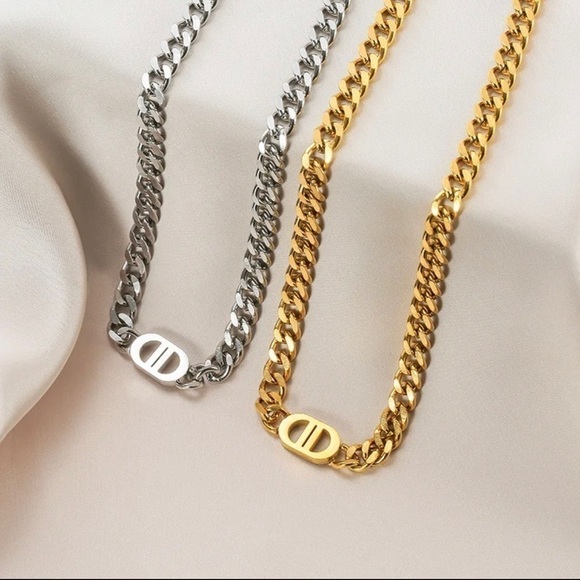 18K Gold Pig Nose Designer Necklace and Bracelet Set “Veronica Set” Curb Chain - Picture 5 of 9